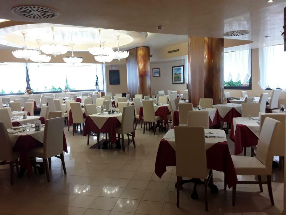 Hotel Kennedy Bibione Kültér fotó